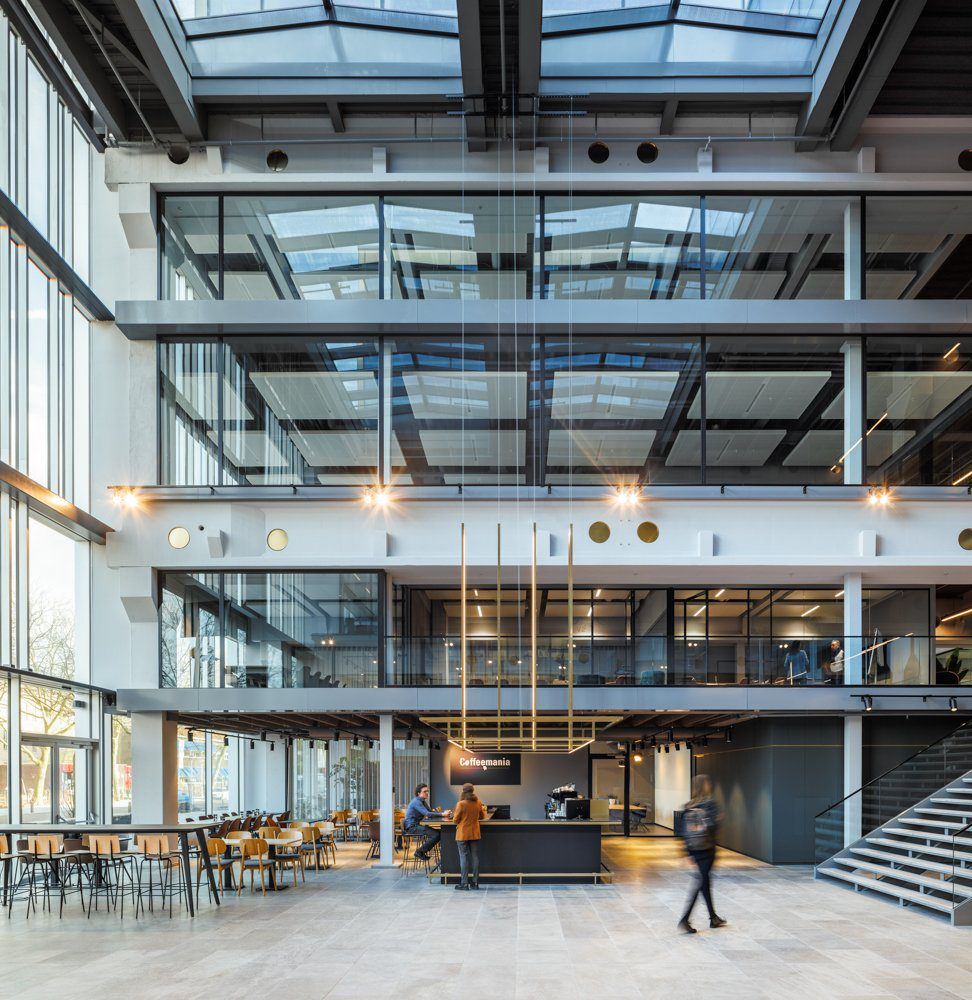 Commercial cleaning team providing office cleaning service in North York