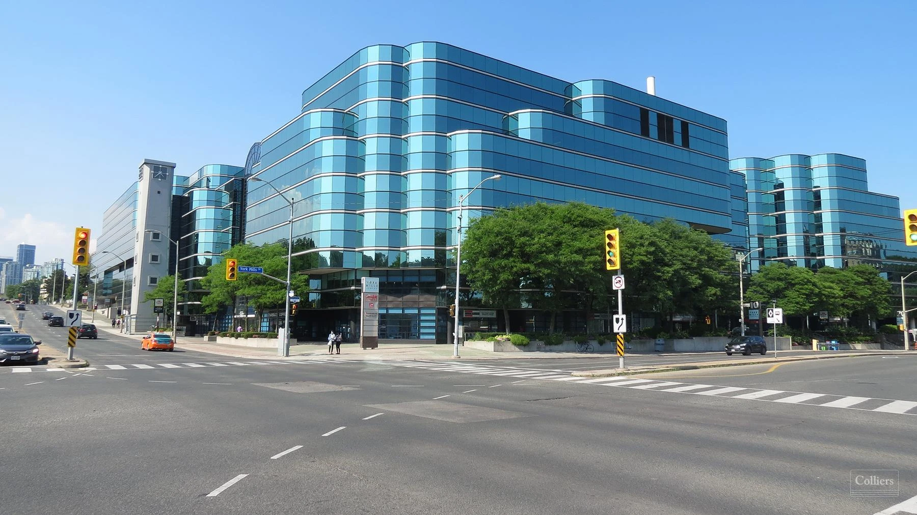 York Mills Centre office buildings along Yonge Street in North York